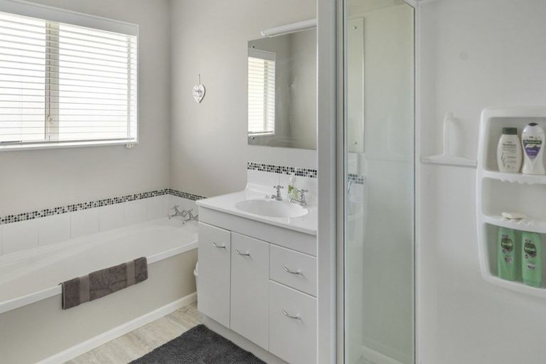 Photo of property in 14 Whiting Drive, Wakefield, 7025