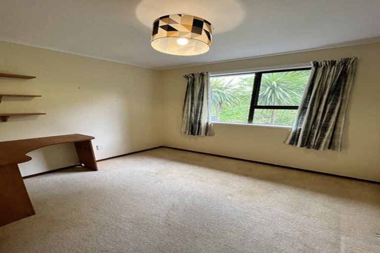 Photo of property in 10 Kallista Place, Browns Bay, Auckland, 0630