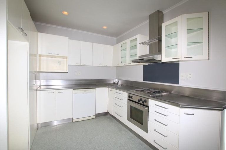 Photo of property in 53 Lynwood Road, New Lynn, Auckland, 0600