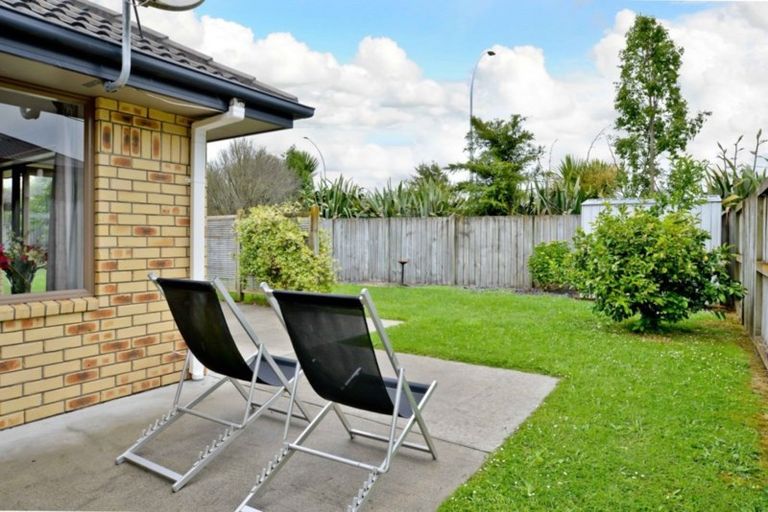 Photo of property in 13 Whitford Place, Rototuna North, Hamilton, 3210