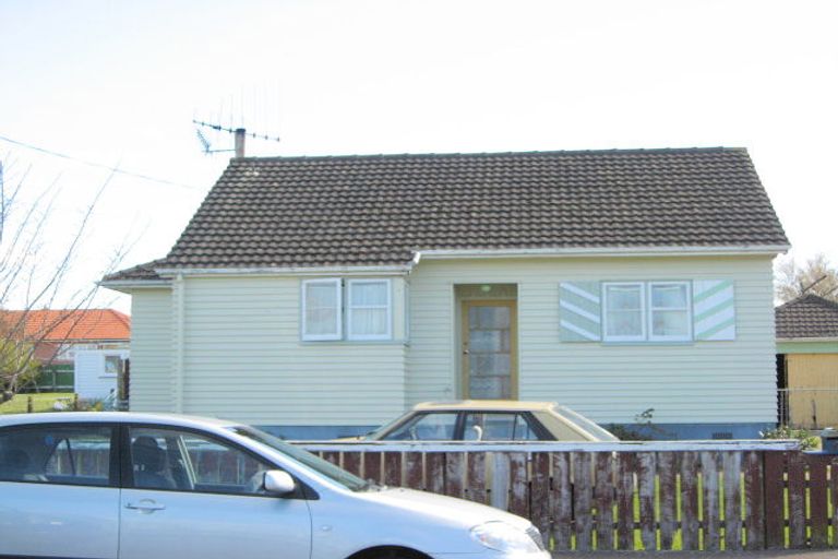 Photo of property in 4 Blackwell Street, Marton, 4710