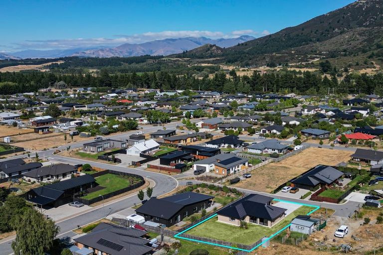 Photo of property in 4 Muscovy Lane, Lake Hawea, Wanaka, 9382