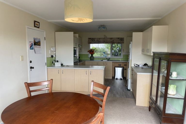 Photo of property in 2/28 Waiau Street, Torbay, Auckland, 0630