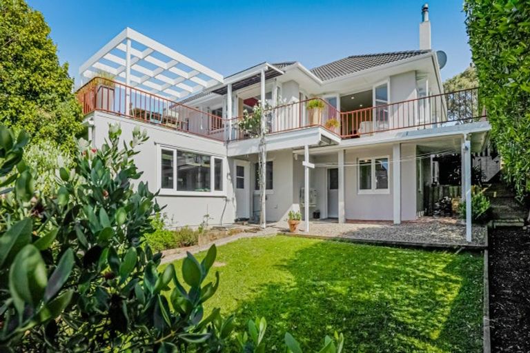 Photo of property in 11 Brighton Terrace, Mairangi Bay, Auckland, 0630