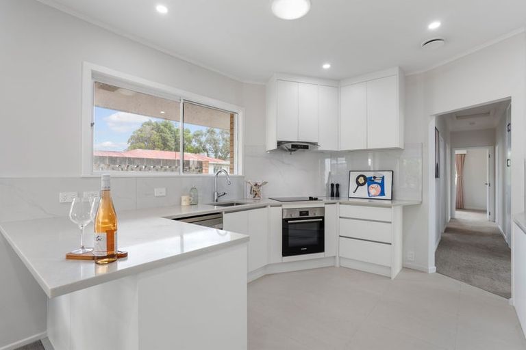 Photo of property in 186 Rangatira Road, Beach Haven, Auckland, 0626