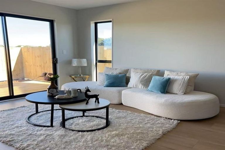 Photo of property in 29 Kaapehu Street, Karaka, 2578