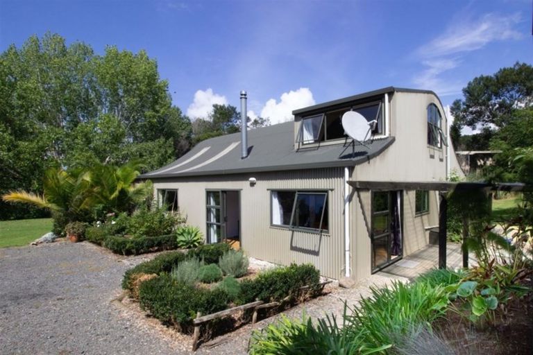 Photo of property in 226 Rangitane Road, Kerikeri, 0294