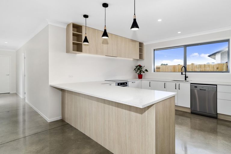 Photo of property in 3 Omapere Lane, Pyes Pa, Tauranga, 3112