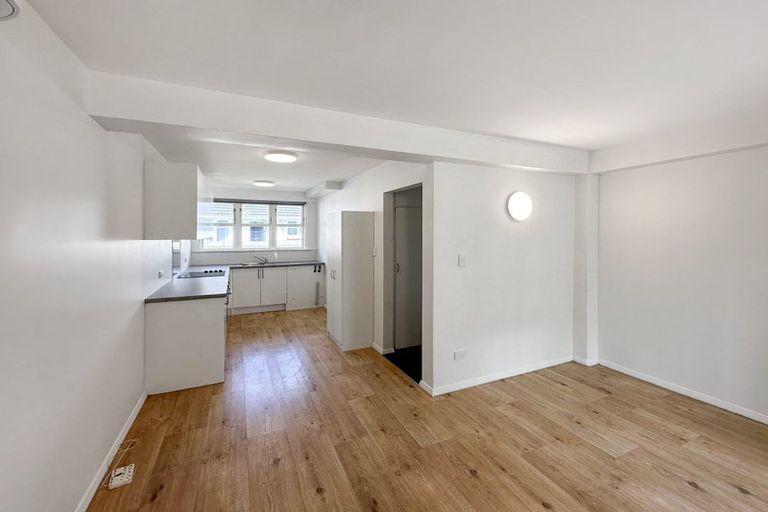 Photo of property in 2 Totara Street, Trentham, Upper Hutt, 5018