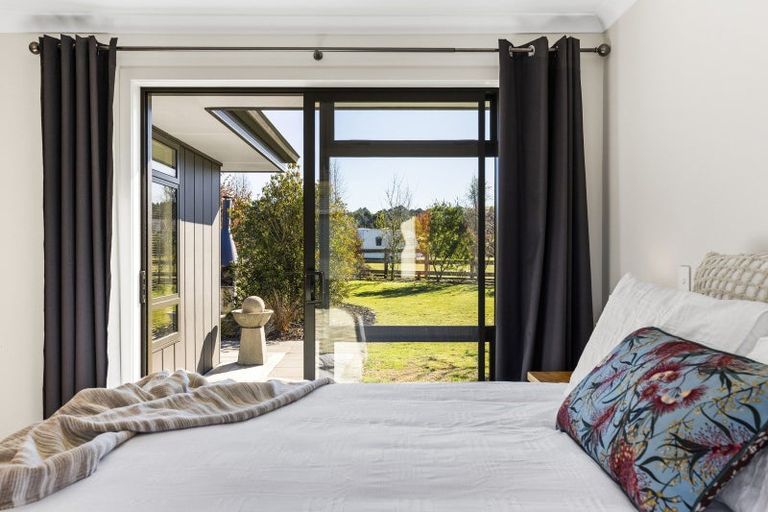 Photo of property in 3 Karaka Place, Kinloch, Taupo, 3377