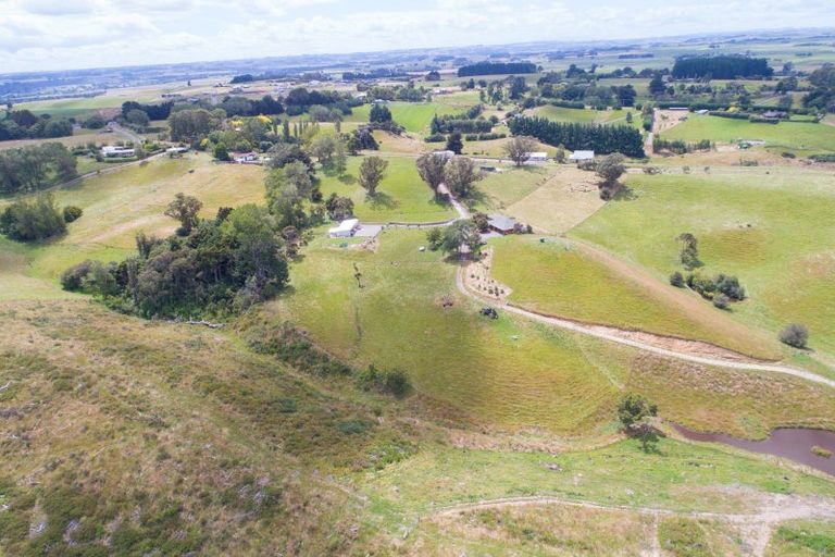 Photo of property in 137 Knorp Street, Halcombe, Feilding, 4779