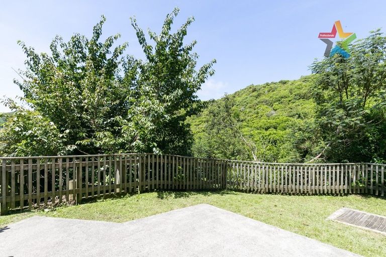 Photo of property in 111 Allington Road, Karori, Wellington, 6012