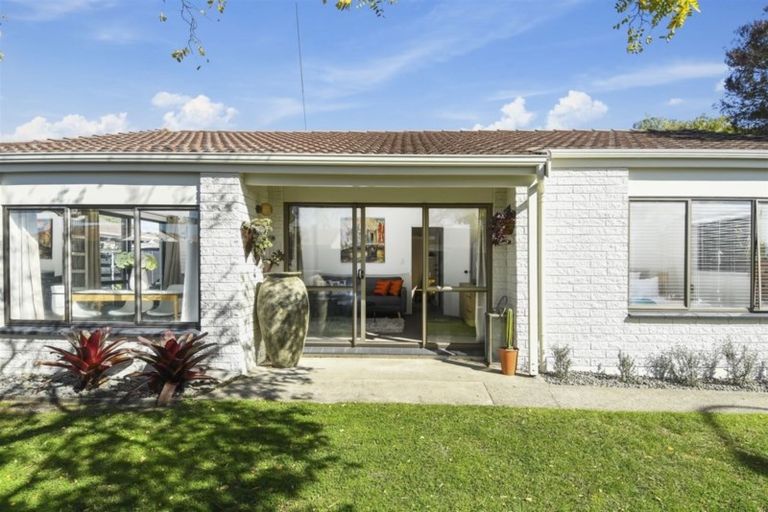 Photo of property in 3a Compton Place, Mount Maunganui, 3116
