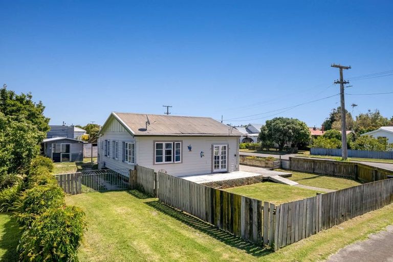 Photo of property in 4 Kiwi Street, Whanganui East, Whanganui, 4500