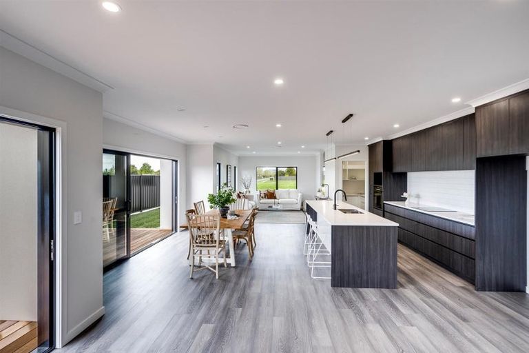 Photo of property in 15 Arihi Crescent, Frimley, Hastings, 4120