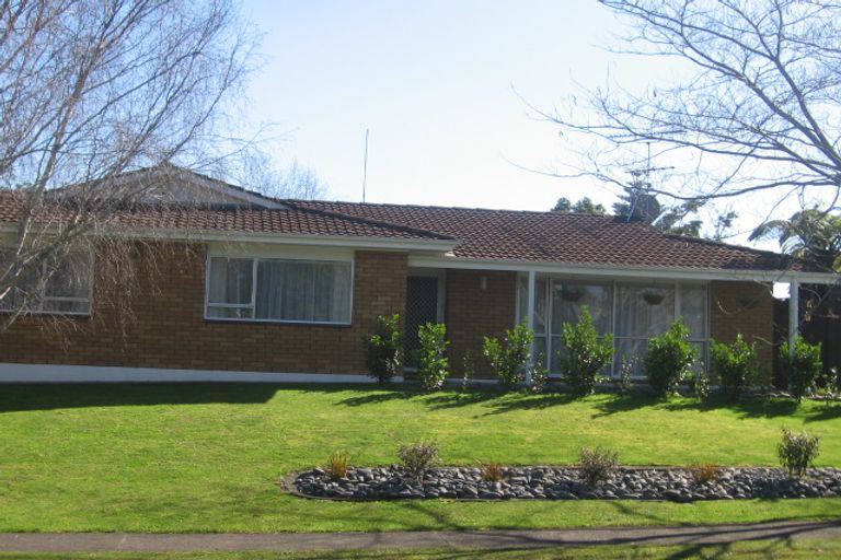 Photo of property in 9 Gaylands Place, Opaheke, Papakura, 2113