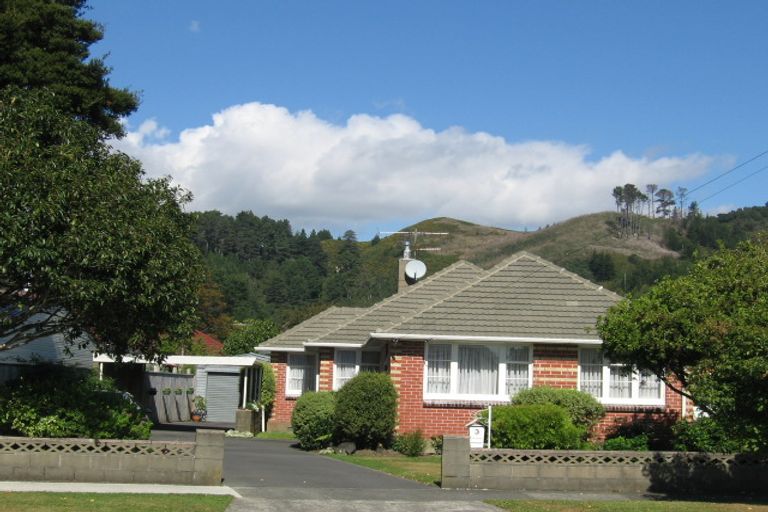Photo of property in 3 Seddon Street, Wallaceville, Upper Hutt, 5018