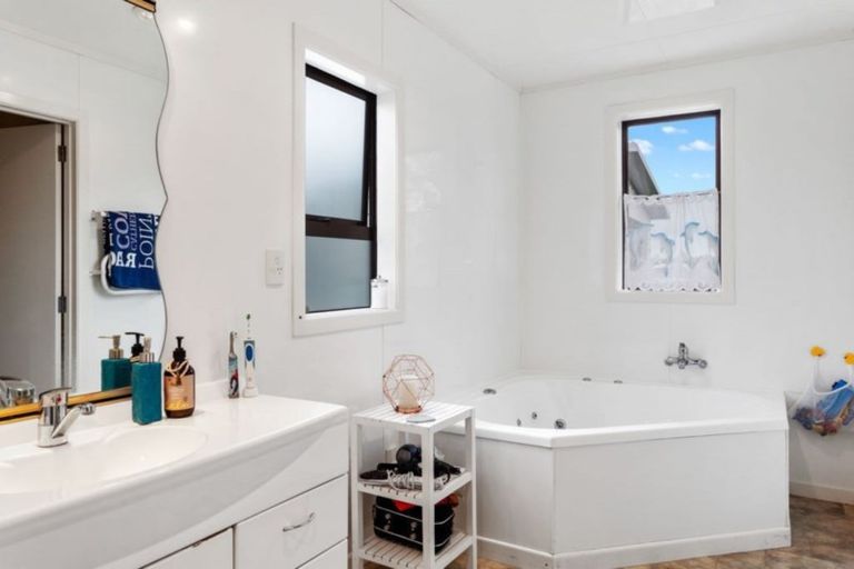 Photo of property in 694 Thornton Road, Thornton, Whakatane, 3194