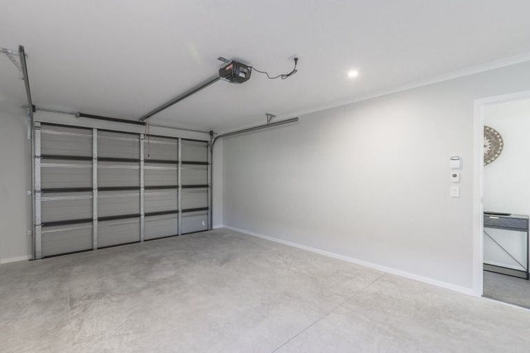 Photo of property in 20 Koru Loop, Paraparaumu, 5032
