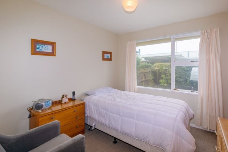 Photo of property in 30 Cottonwood Street, Parklands, Christchurch, 8083