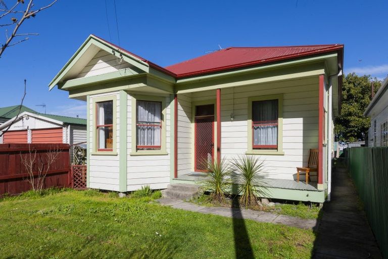 Photo of property in 402 Aberdeen Road, Gisborne, 4010