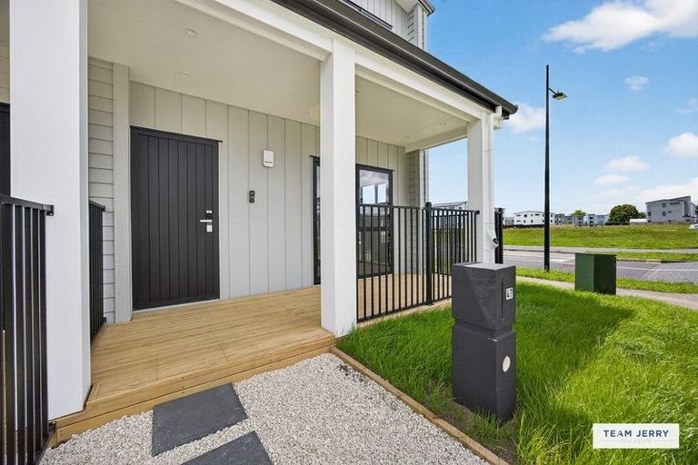 Photo of property in 49 Auranga Drive, Karaka, Papakura, 2113
