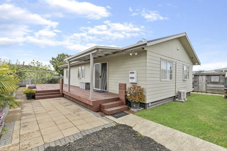 Photo of property in 85 Templeton Place, Clendon Park, Auckland, 2103
