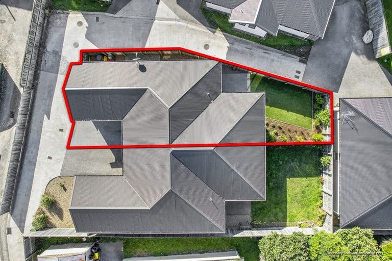 Photo of property in 2/23 Montgomery Crescent, Bader, Hamilton, 3206