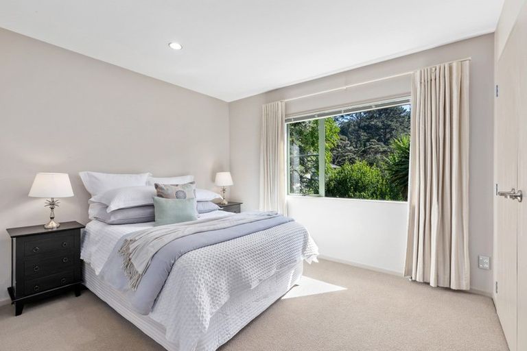 Photo of property in 12 Kunzea Place, Greenhithe, Auckland, 0632