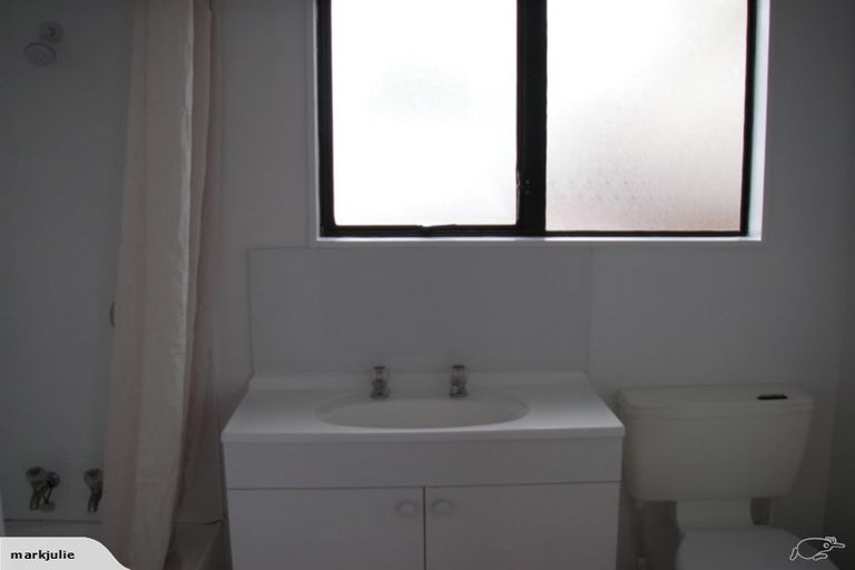 Photo of property in 63 Hillcrest Drive, Kelvin Grove, Palmerston North, 4414