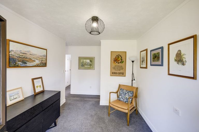 Photo of property in 30c Neeve Road, Taradale, Napier, 4112