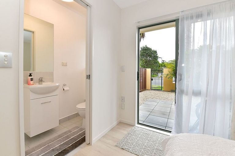 Photo of property in 6 Waterside Crescent, Gulf Harbour, Whangaparaoa, 0930