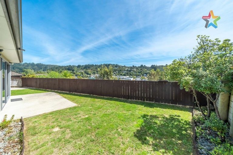 Photo of property in 23 Speldhurst Grove, Stokes Valley, Lower Hutt, 5019