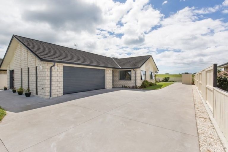 Photo of property in 16 Kapuka Street, Papamoa Beach, Papamoa, 3118