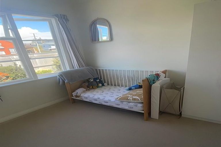 Photo of property in 43 Martin Road, Paraparaumu Beach, Paraparaumu, 5032
