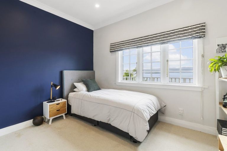 Photo of property in 30 Anne Street, Wadestown, Wellington, 6012