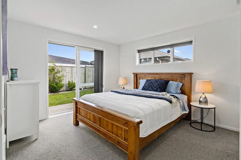 Photo of property in 16 Perla Road, Pukekohe, 2120