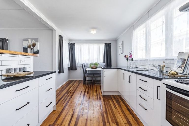 Photo of property in 14 Raleigh Street, Vogeltown, New Plymouth, 4310