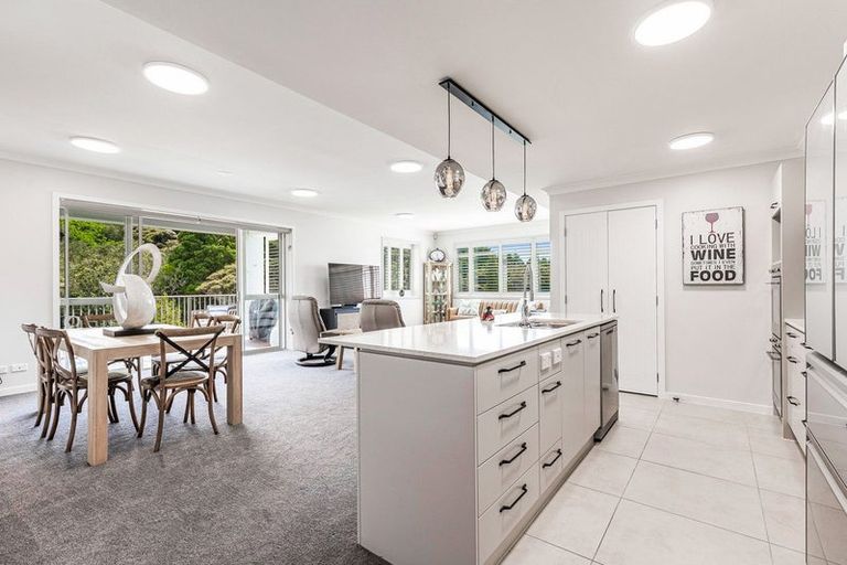Photo of property in 74 Eaves Bush Parade, Orewa, 0931