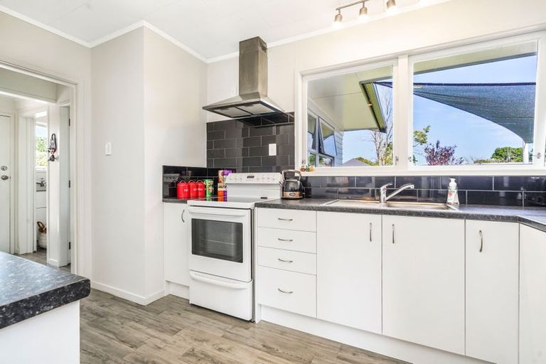 Photo of property in 11 Marion Place, Deanwell, Hamilton, 3206