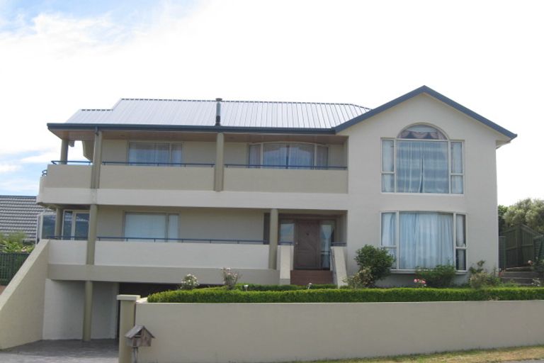 Photo of property in 2/105 Penruddock Rise, Westmorland, Christchurch, 8025