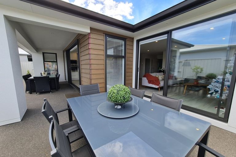 Photo of property in 43a Saint Pauls Drive, Brookfield, Tauranga, 3110