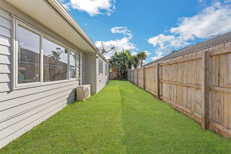 Photo of property in 2 Cathcart Close, Pukekohe, 2120