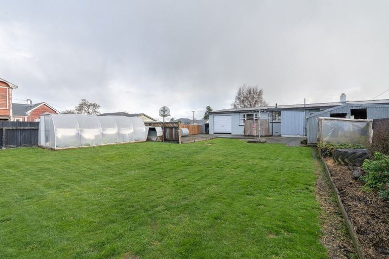 Photo of property in 17 Durham Street, Winton, 9720