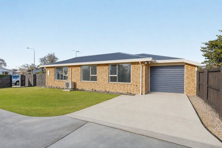 Photo of property in 32 Claymore Street, Woolston, Christchurch, 8062