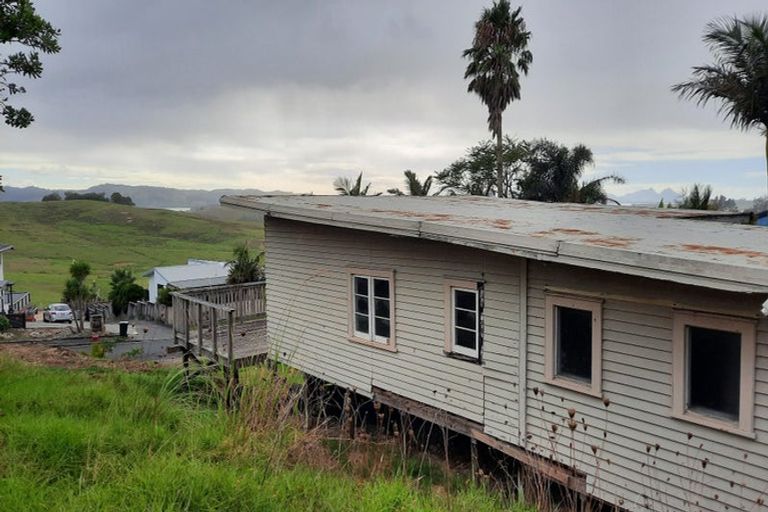 Photo of property in 10 Matakohe Place, Portland, Whangarei, 0178