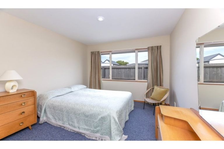 Photo of property in 61 Chesterfield Mews, Russley, Christchurch, 8042