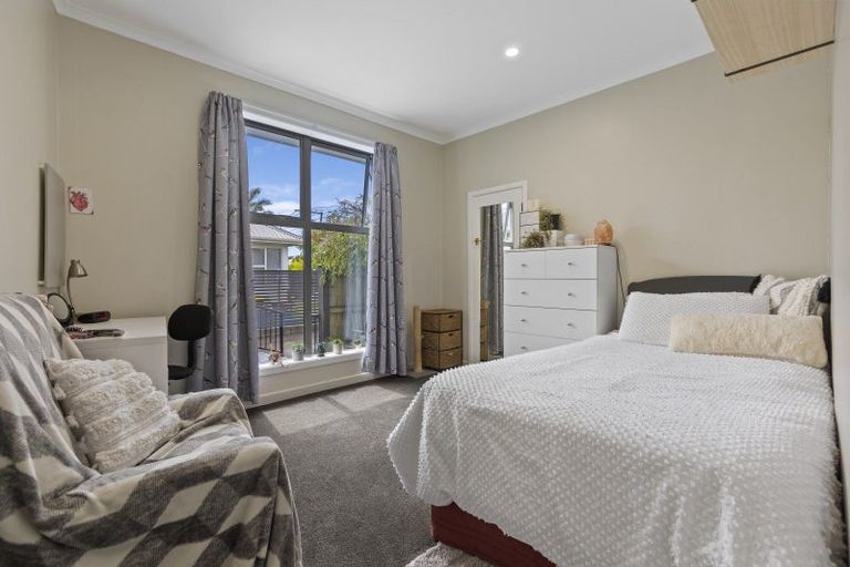 Photo of property in 17 Tainui Street, Welbourn, New Plymouth, 4312