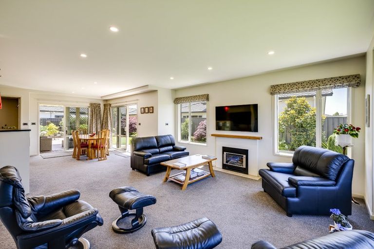 Photo of property in 19 Kapiti Drive, Poraiti, Napier, 4112