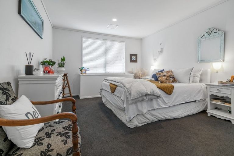 Photo of property in 12/72e Devonport Road, Tauranga, 3110